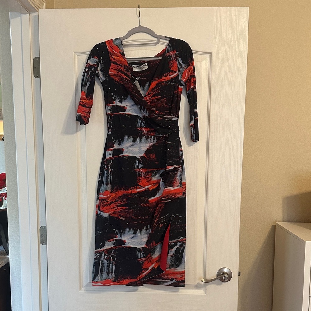 Chiara Boni Black and Red Abstract Long Sleeve Dress
